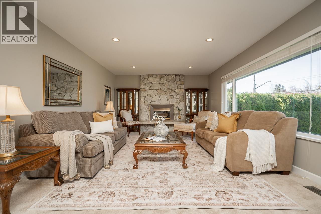 1730 WESTMINSTER AVENUE, Port Coquitlam, British Columbia