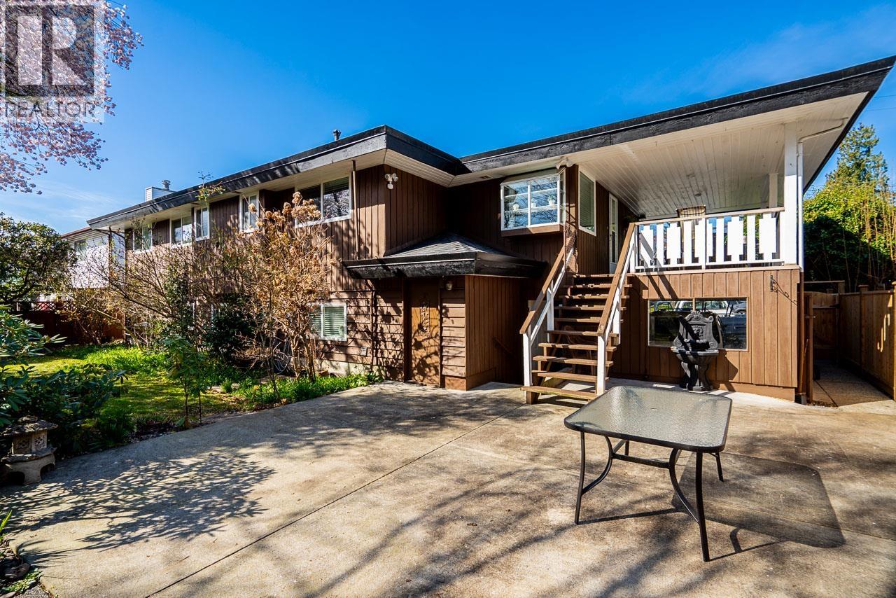 1730 Westminster Avenue, Port Coquitlam, British Columbia  V3B 1E2 - Photo 31 - R3138868
