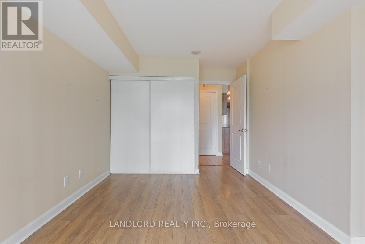 318 - 1 Michael Power Place, Toronto (Islington-City Centre West), Ontario  M9A 0A1 - Photo 12 - W13637240