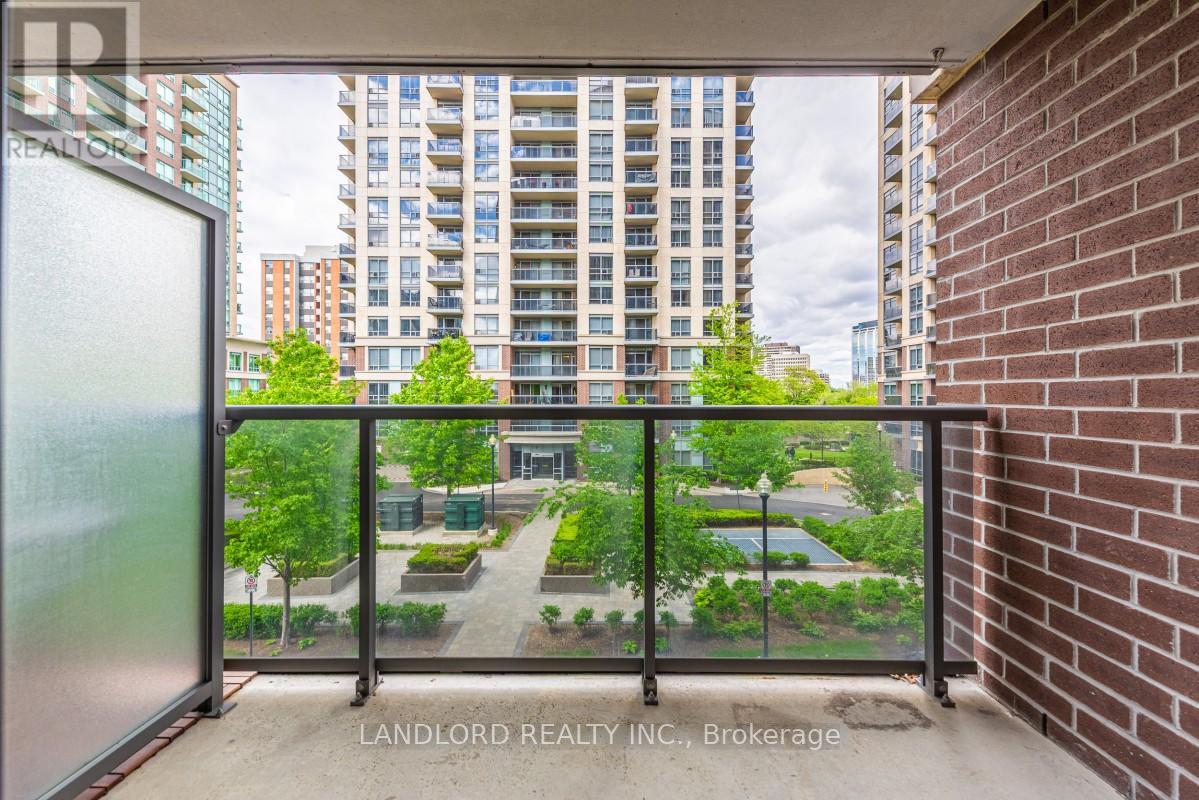 318 - 1 Michael Power Place, Toronto (Islington-City Centre West), Ontario  M9A 0A1 - Photo 17 - W13637240