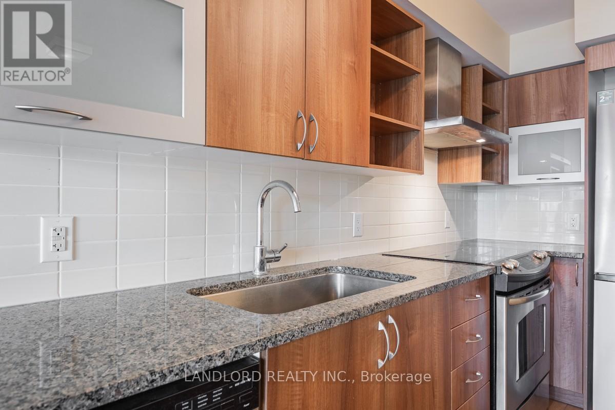 318 - 1 Michael Power Place, Toronto (Islington-City Centre West), Ontario  M9A 0A1 - Photo 2 - W13637240