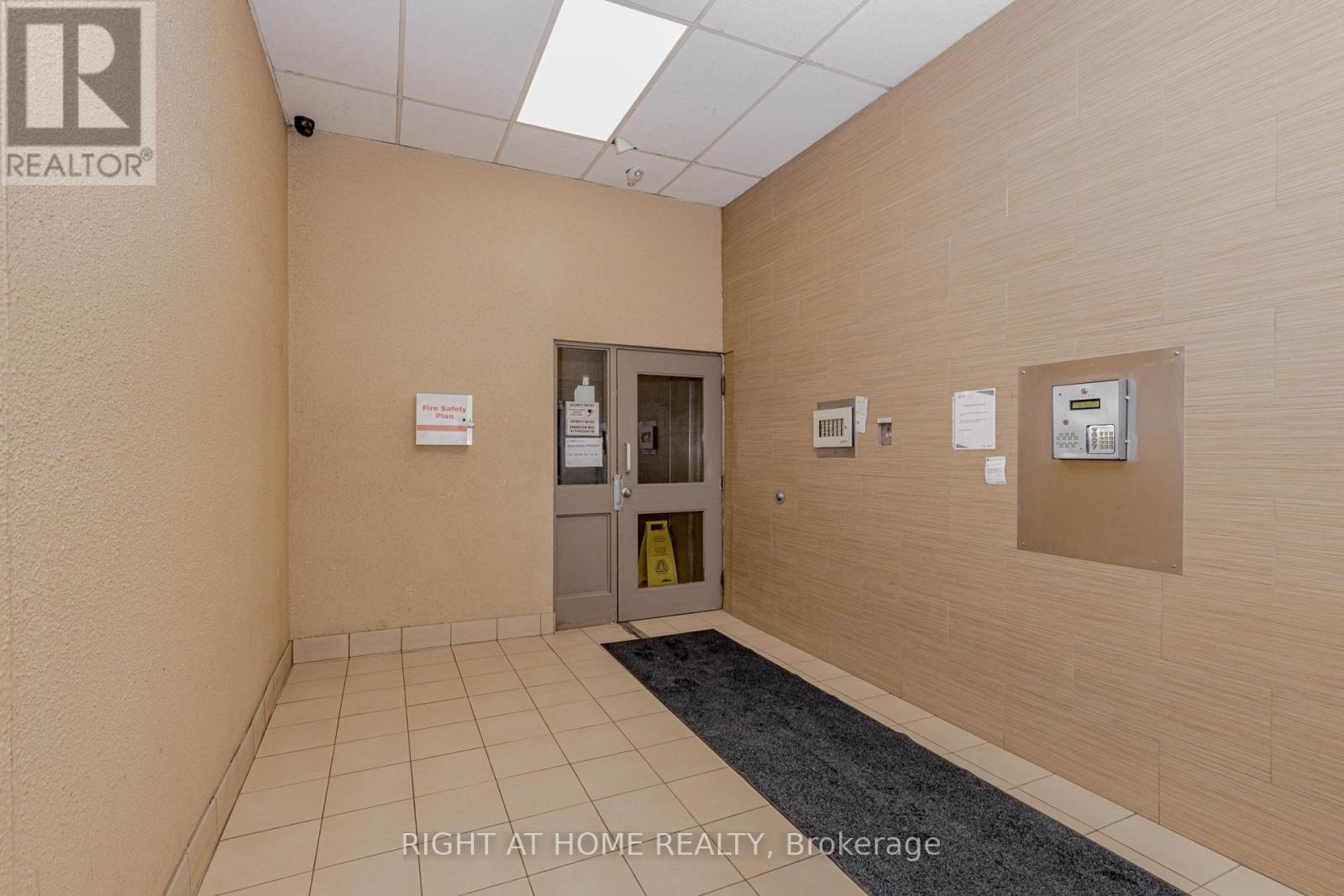 3 - 40 Rexdale Boulevard, Toronto, Ontario  M9W 5Z3 - Photo 5 - W13637244