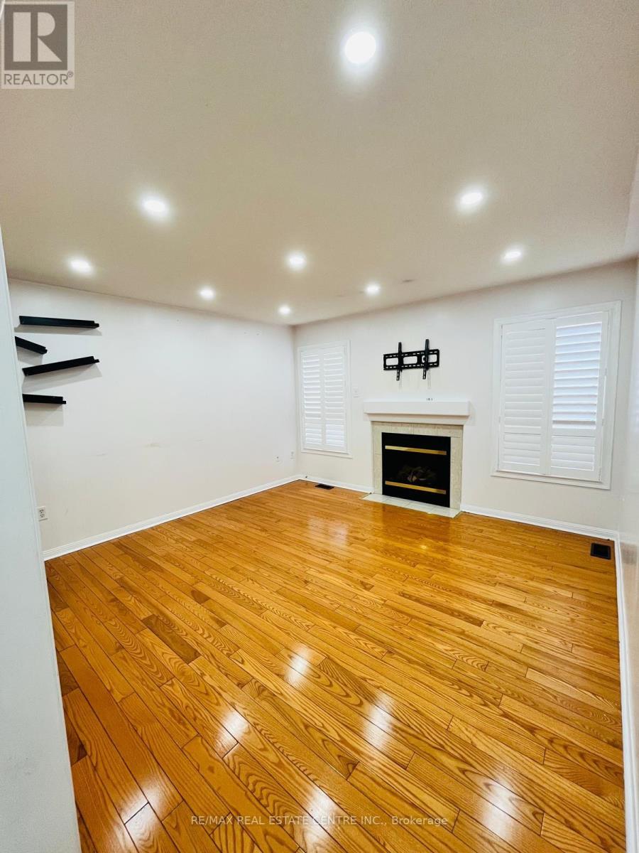 Upper Level - 48 Herdwick Street, Brampton, Ontario  L6S 6L7 - Photo 13 - W13637250