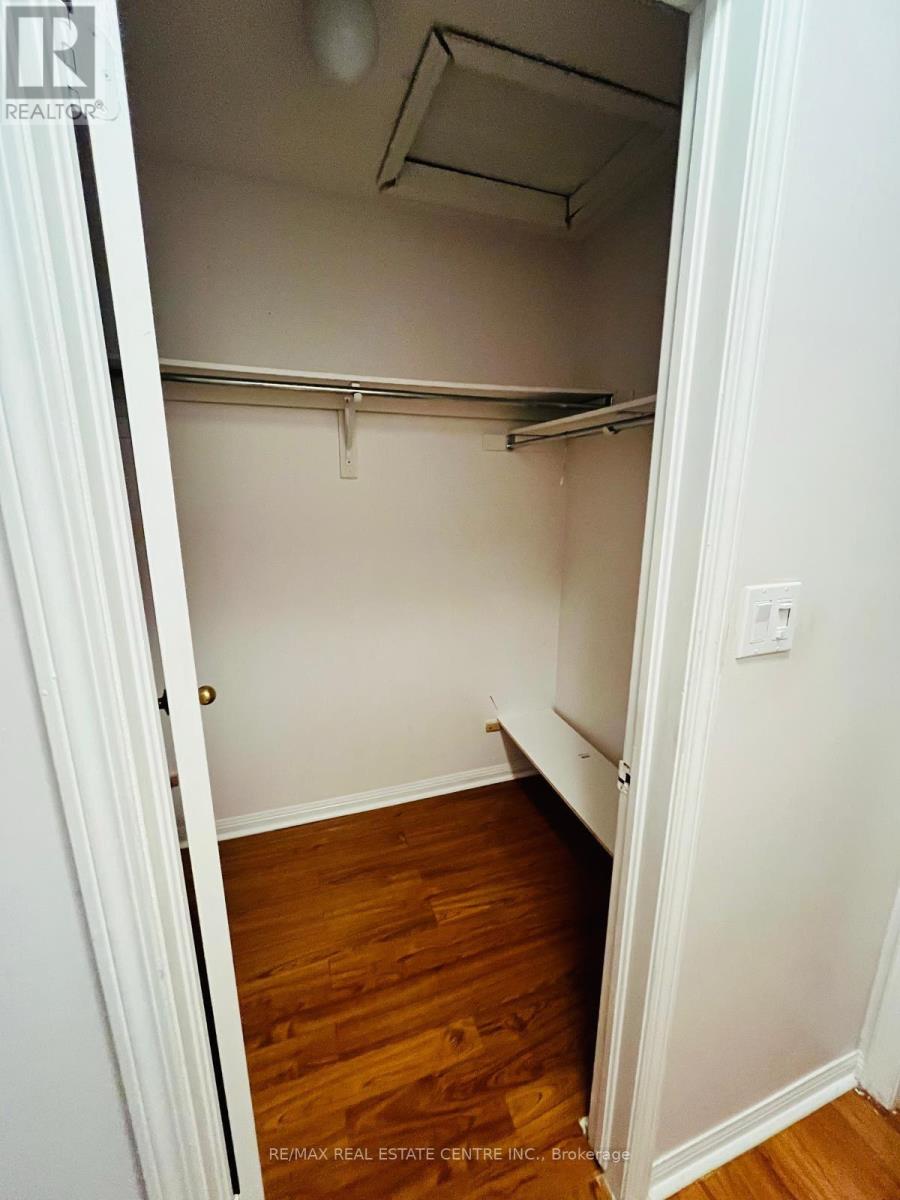 Upper Level - 48 Herdwick Street, Brampton, Ontario  L6S 6L7 - Photo 14 - W13637250