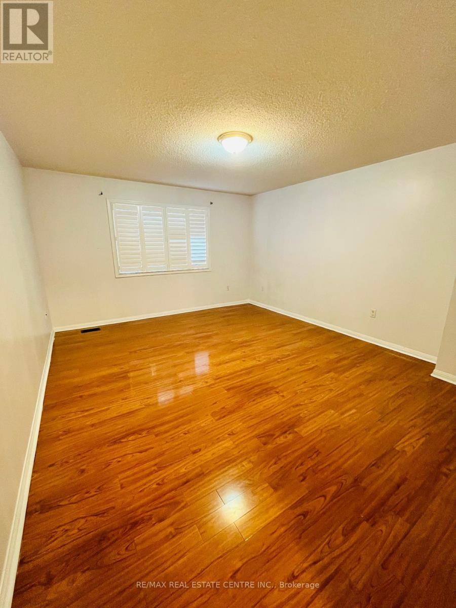 Upper Level - 48 Herdwick Street, Brampton, Ontario  L6S 6L7 - Photo 16 - W13637250
