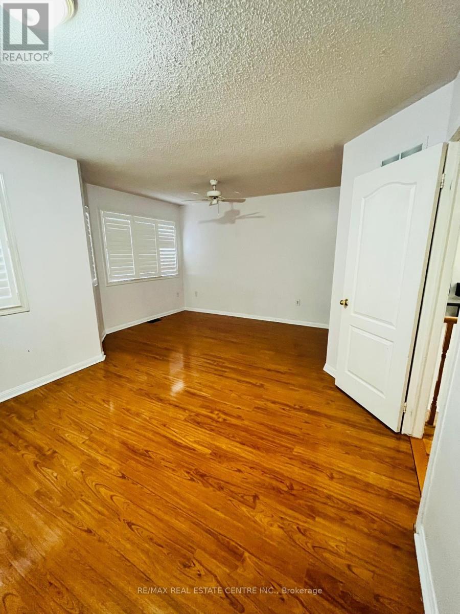 Upper Level - 48 Herdwick Street, Brampton, Ontario  L6S 6L7 - Photo 18 - W13637250