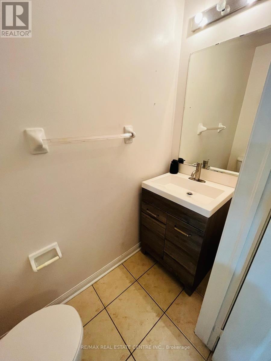 Upper Level - 48 Herdwick Street, Brampton, Ontario  L6S 6L7 - Photo 2 - W13637250