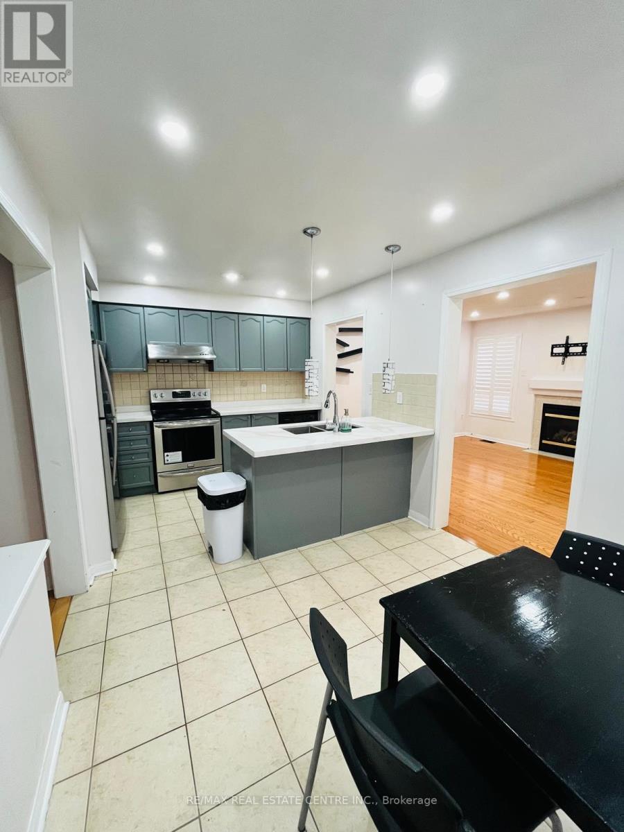 Upper Level - 48 Herdwick Street, Brampton, Ontario  L6S 6L7 - Photo 5 - W13637250