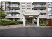605 - 300 Ray Lawson Boulevard, Brampton, Ontario  L6Y 5H5 - Photo 2 - W13637268
