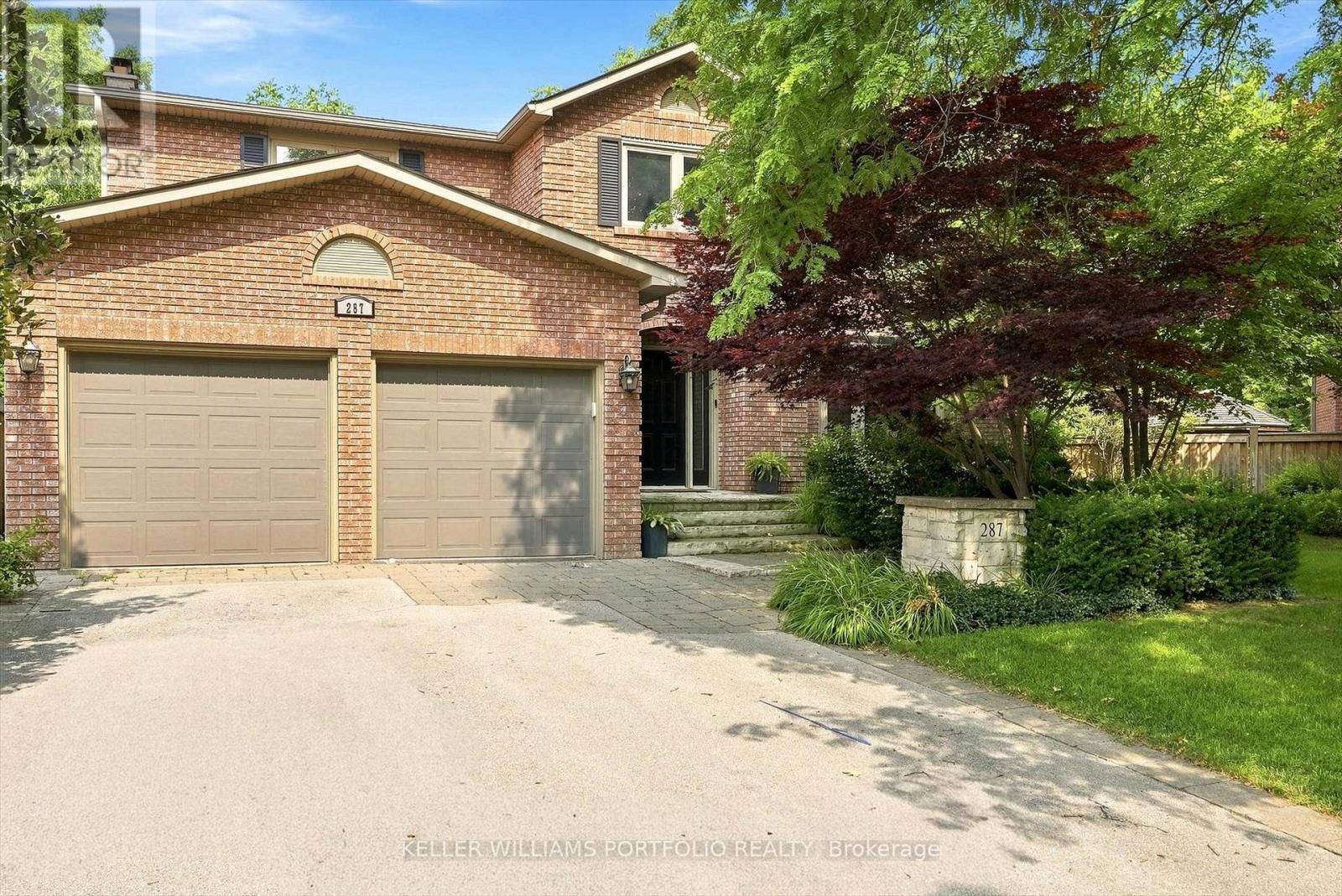 287 ROYAL ALBERT COURT