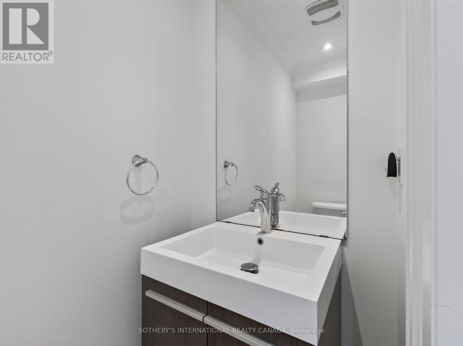 56 Edgehill Road, Toronto, Ontario  M9A 4N5 - Photo 14 - W13637312