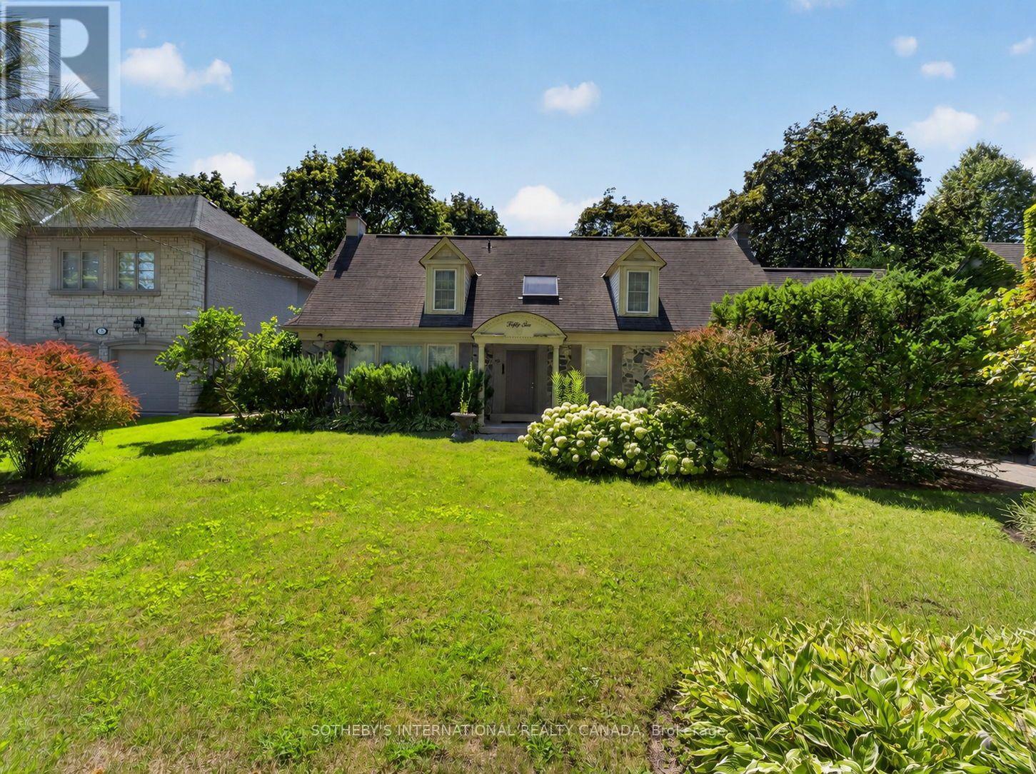 56 Edgehill Road, Toronto, Ontario  M9A 4N5 - Photo 3 - W13637312