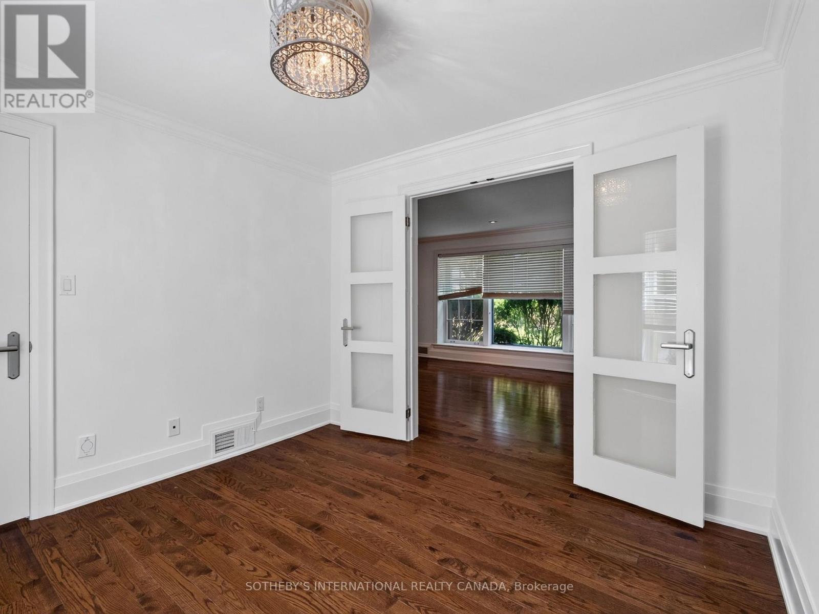 56 Edgehill Road, Toronto, Ontario  M9A 4N5 - Photo 5 - W13637312