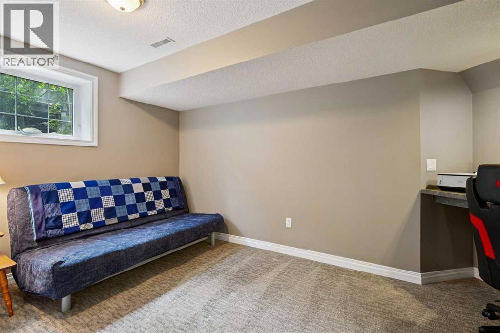 8816 48 Avenue, Calgary, Alberta T3B 2B2 - Photo 28 - A2321167