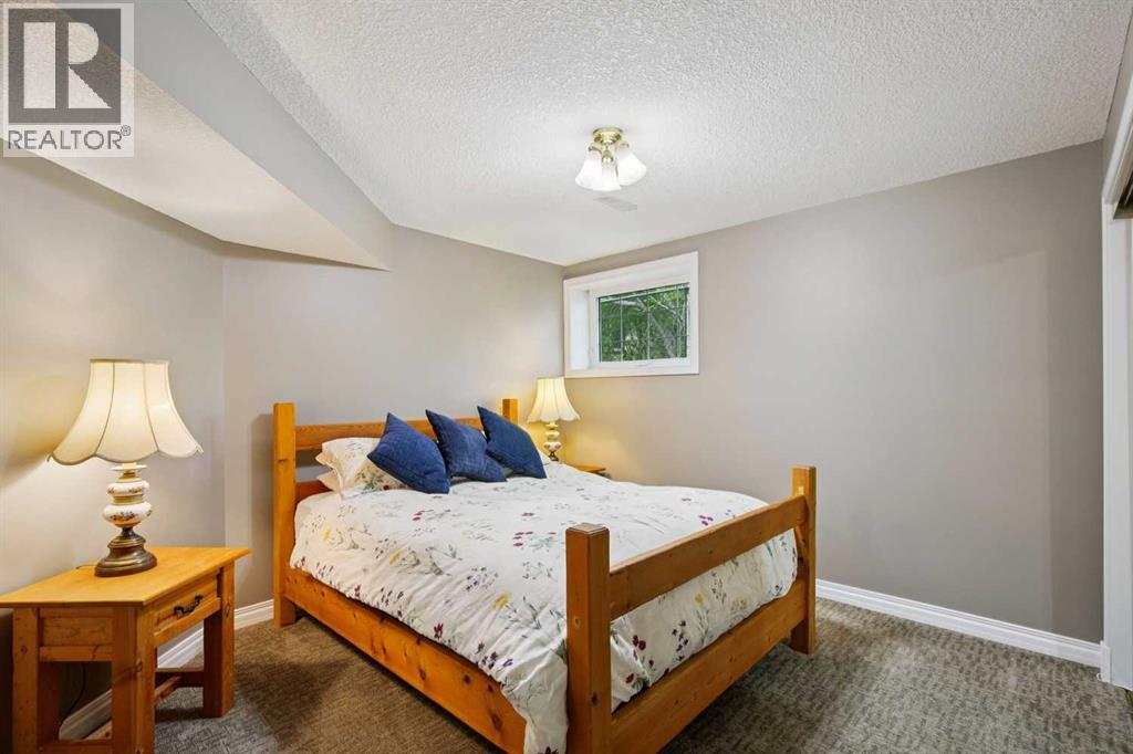 8816 48 Avenue, Calgary, Alberta T3B 2B2 - Photo 29 - A2321167