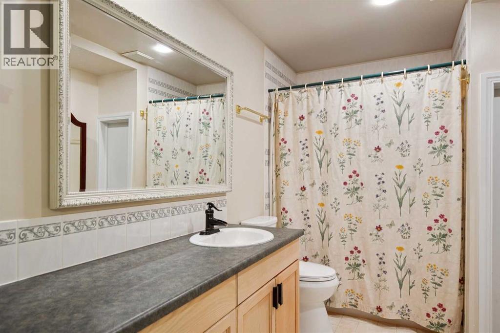 8816 48 Avenue, Calgary, Alberta T3B 2B2 - Photo 32 - A2321167