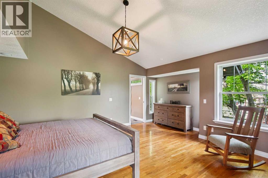 8816 48 Avenue, Calgary, Alberta T3B 2B2 - Photo 17 - A2321167