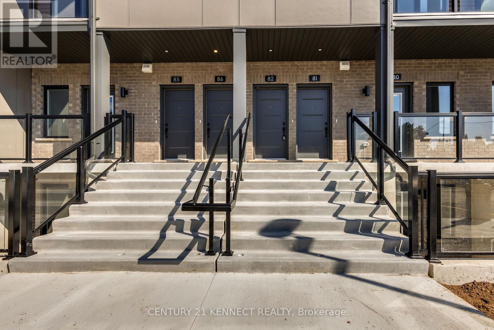 82 - 42 Lowes Road W, Guelph, Ontario  N1G 4X2 - Photo 3 - X13637224