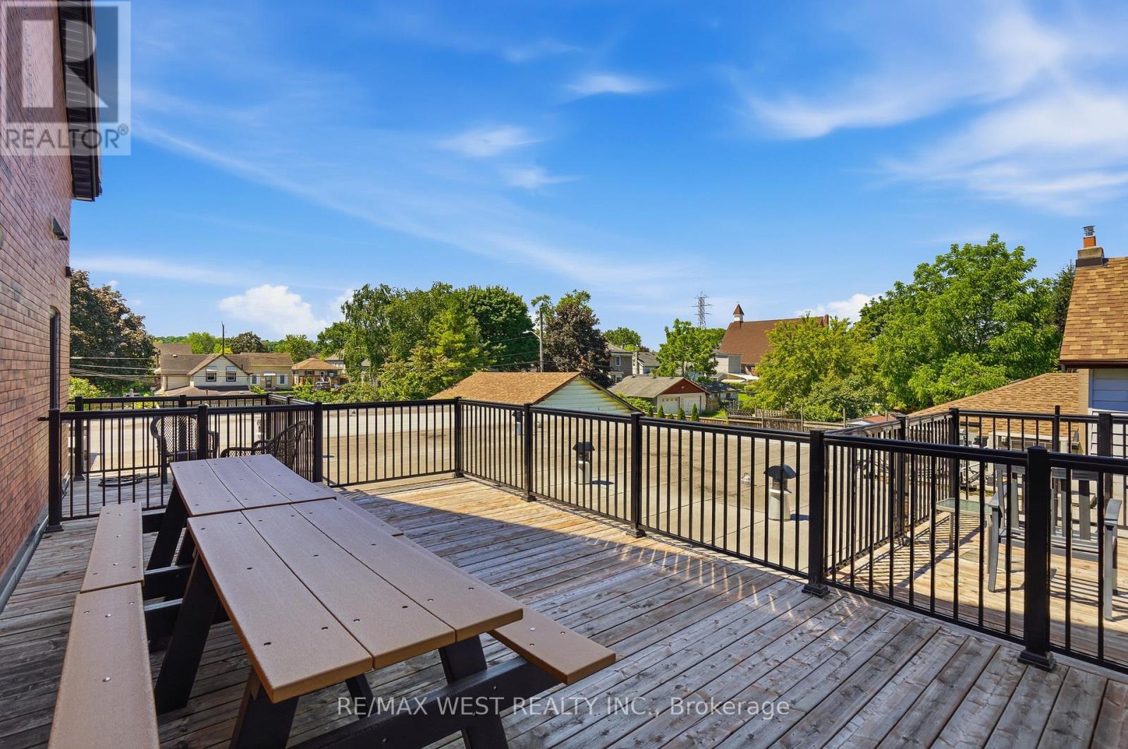 2 - 405 Merritt Street, St. Catharines, Ontario  L2P 1P5 - Photo 15 - X13637266