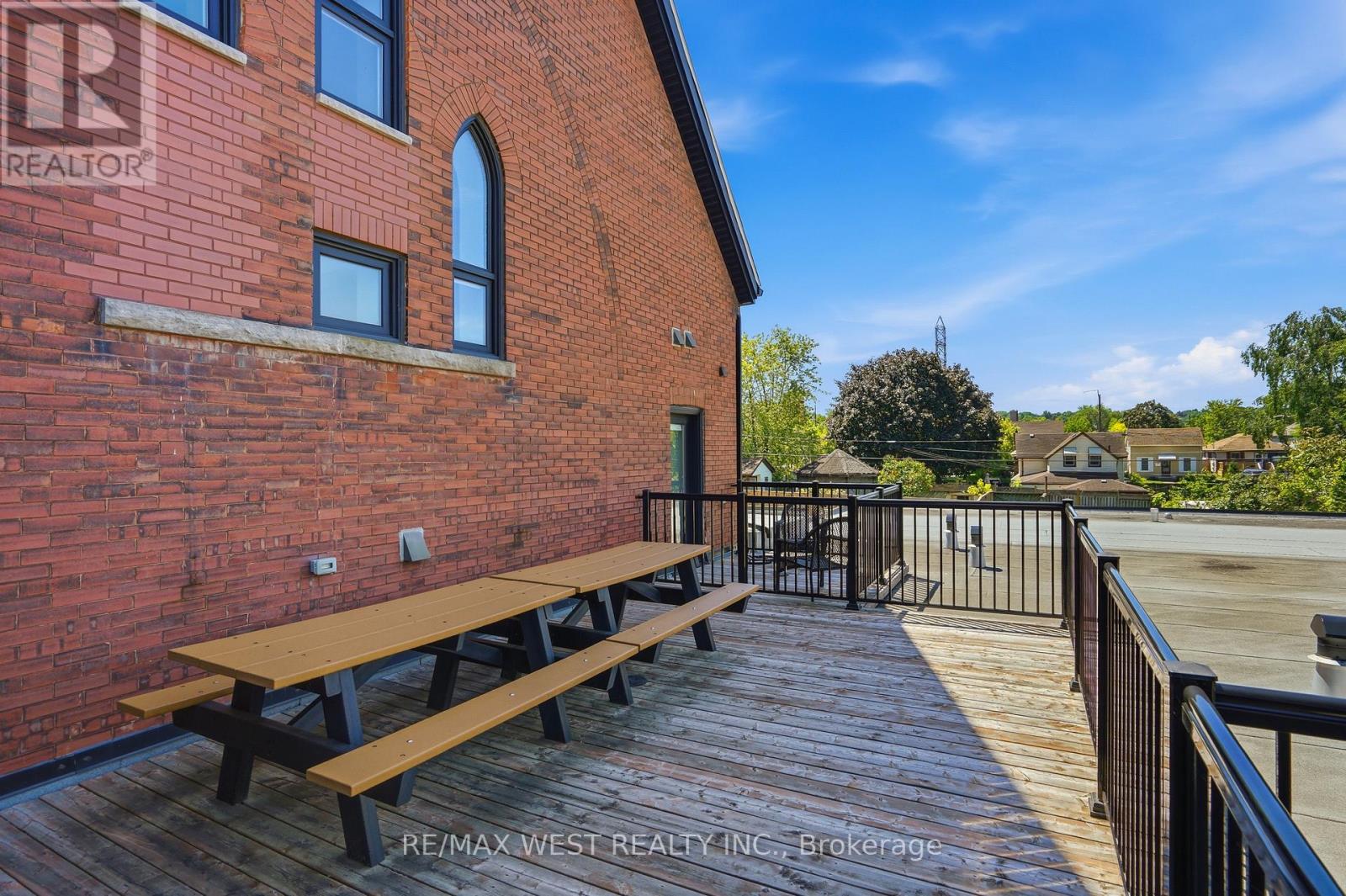 2 - 405 Merritt Street, St. Catharines, Ontario  L2P 1P5 - Photo 16 - X13637266
