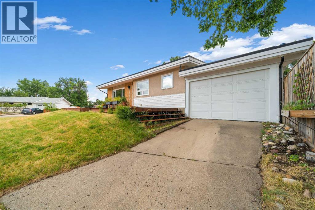 1002 13 Street NE, medicine hat, Alberta