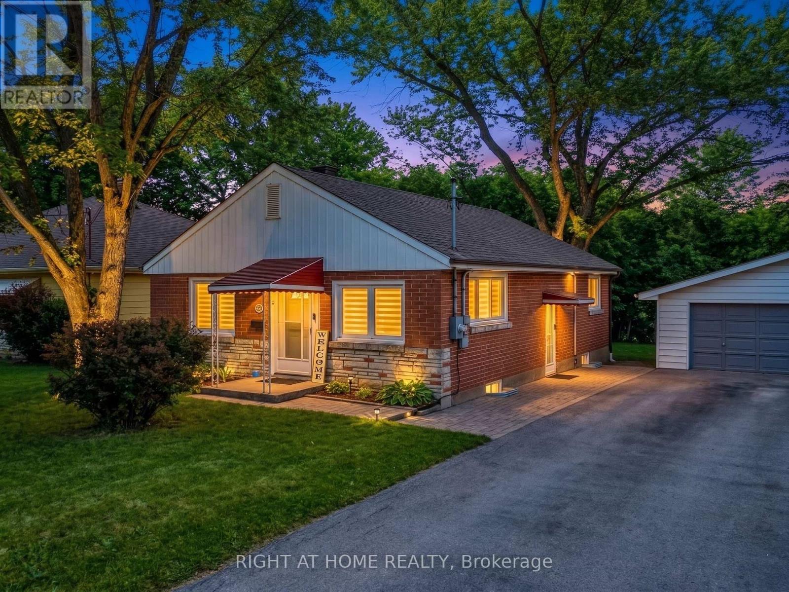 735 Srigley Street, Newmarket, Ontario L3Y 1X6 - Photo 27 - N13243628