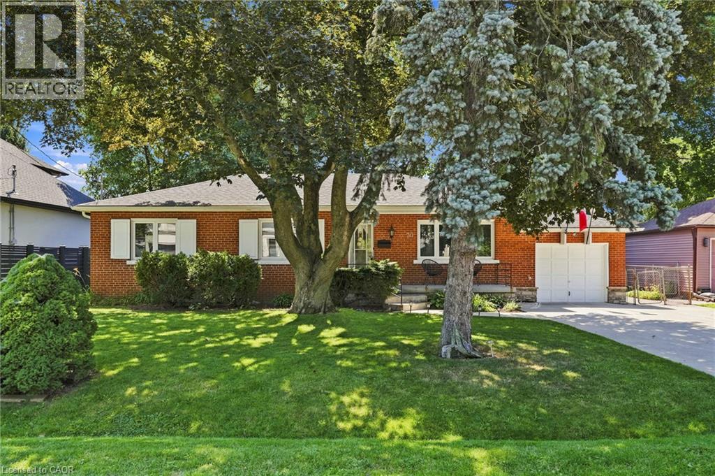 70 FLORESTA Court, Ancaster, Ontario