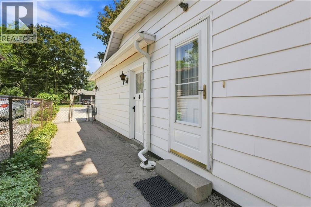 70 Floresta Court, Ancaster, Ontario  L9G 1R8 - Photo 35 - 40852702