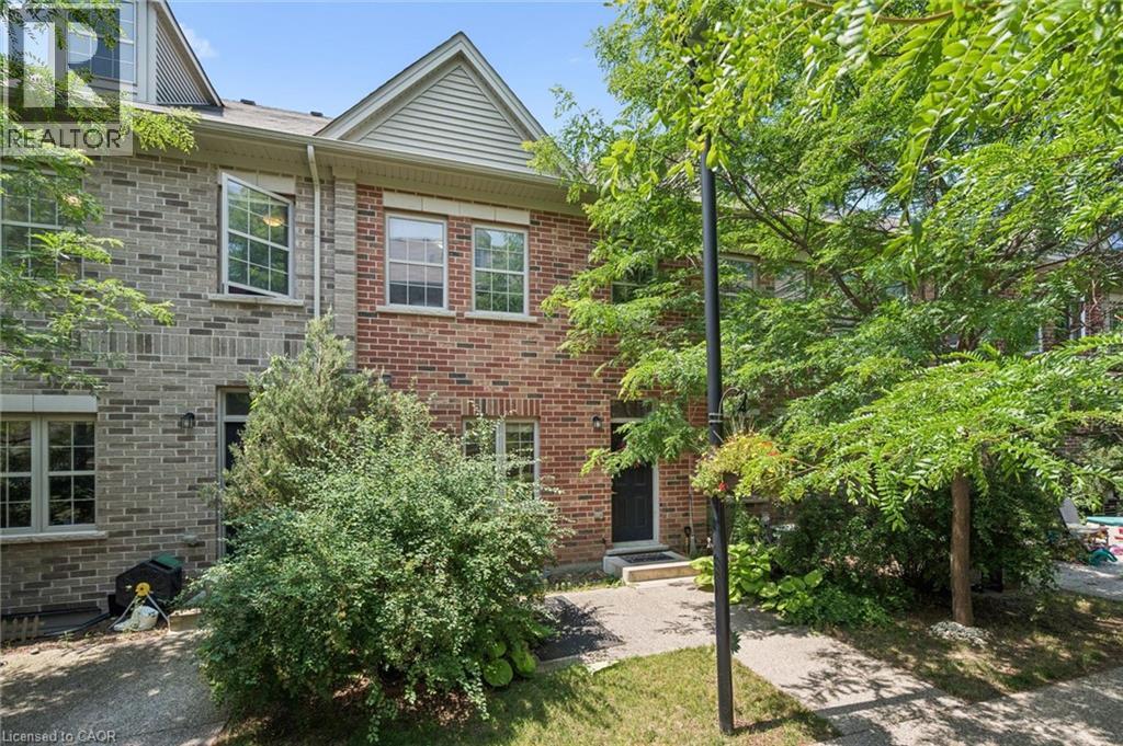 6 BEATRICE Lane, Kitchener, Ontario