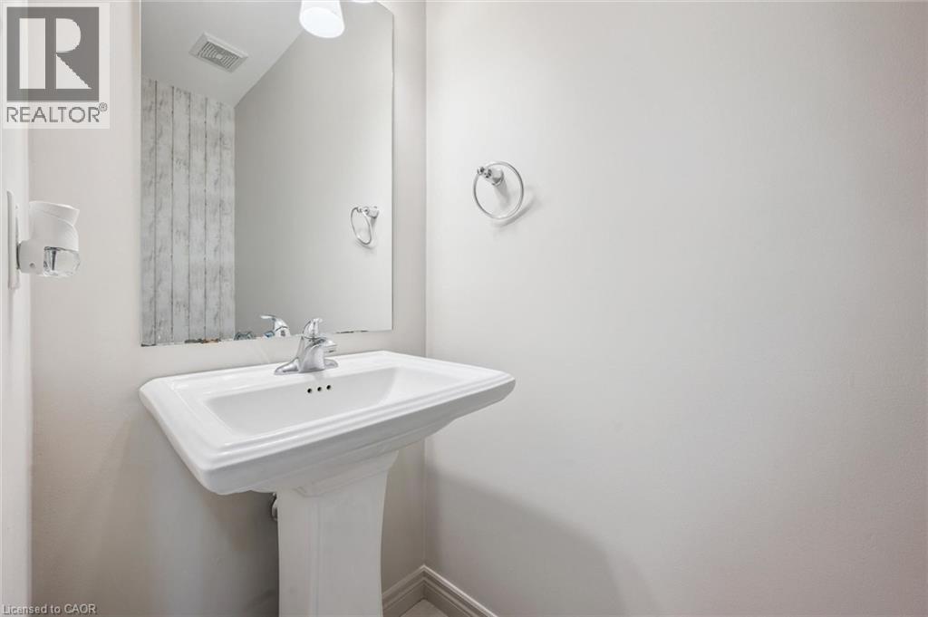 6 Beatrice Lane, Kitchener, Ontario  N2H 0B3 - Photo 12 - 40852282