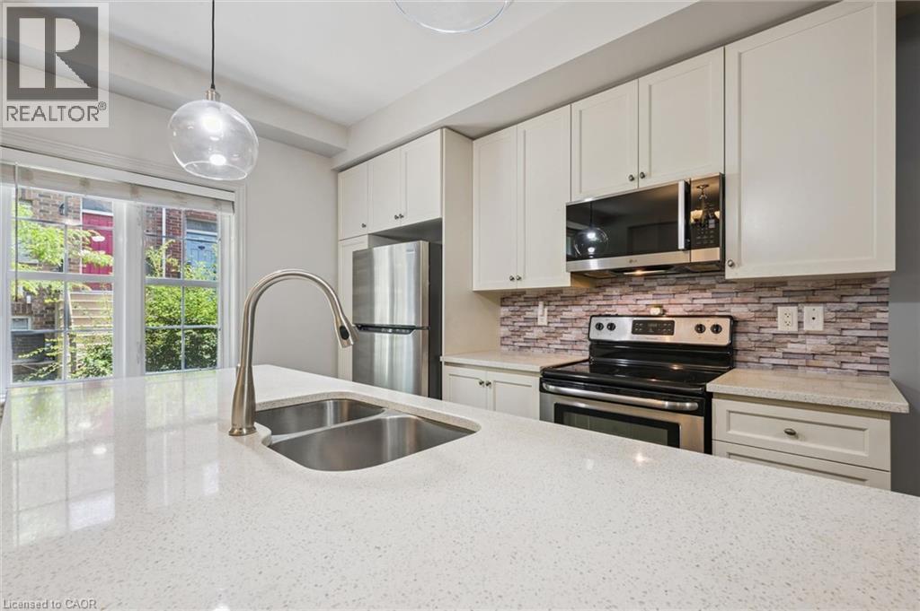 6 Beatrice Lane, Kitchener, Ontario  N2H 0B3 - Photo 7 - 40852282