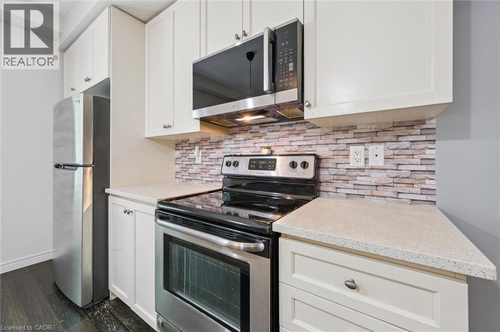 6 Beatrice Lane, Kitchener, Ontario  N2H 0B3 - Photo 8 - 40852282
