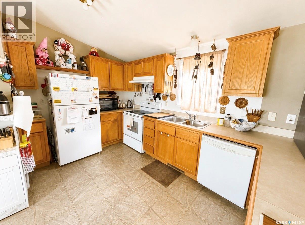 160 Prairie Sun Court, Swift Current, Saskatchewan  S9H 3X6 - Photo 4 - SK044526