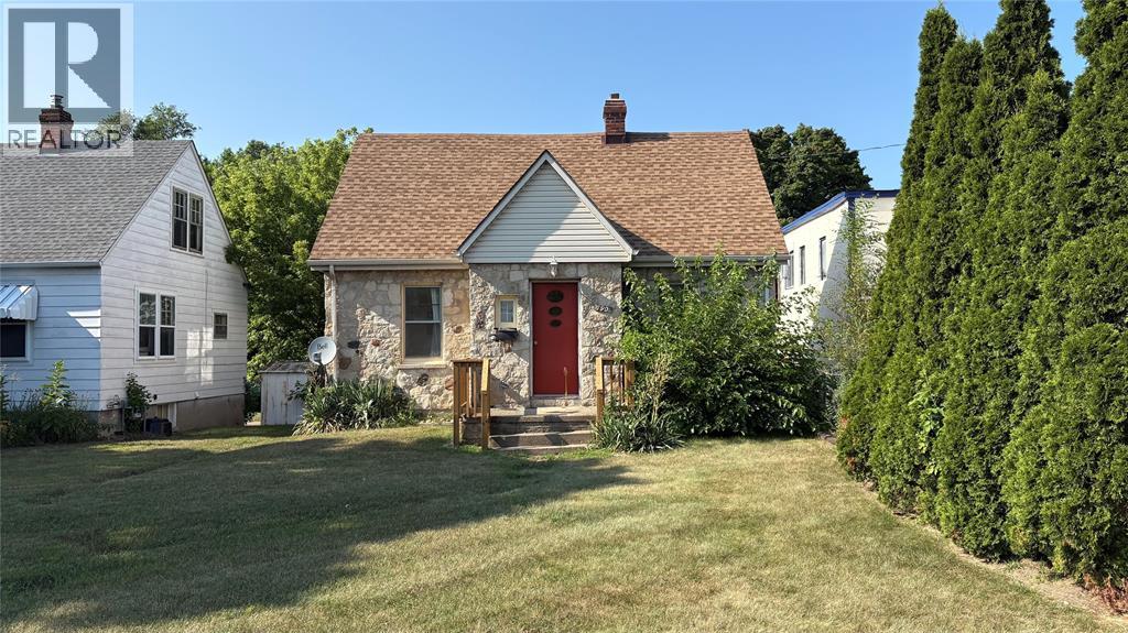 790 LONDON ROAD, Sarnia, Ontario