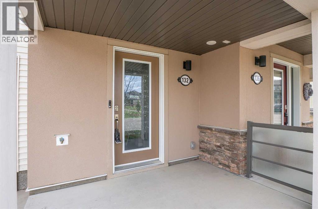 132 Windford Grove SW, Airdrie, Alberta  T4B 4A5 - Photo 3 - A2308026