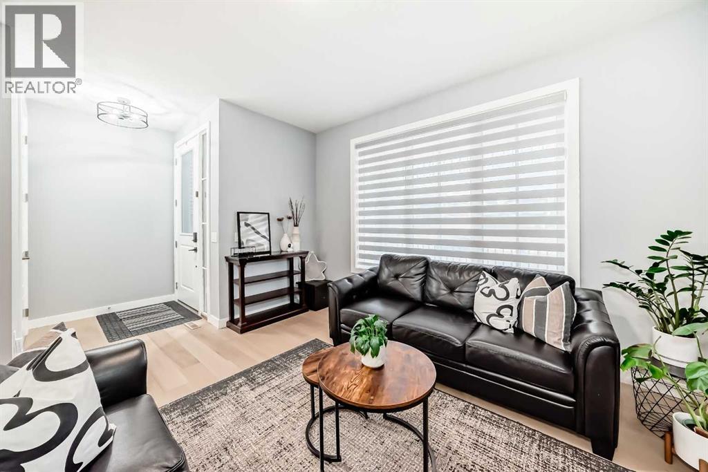 804 Lawthorn Way SE, Airdrie, Alberta  T4A 3M9 - Photo 8 - A2309028