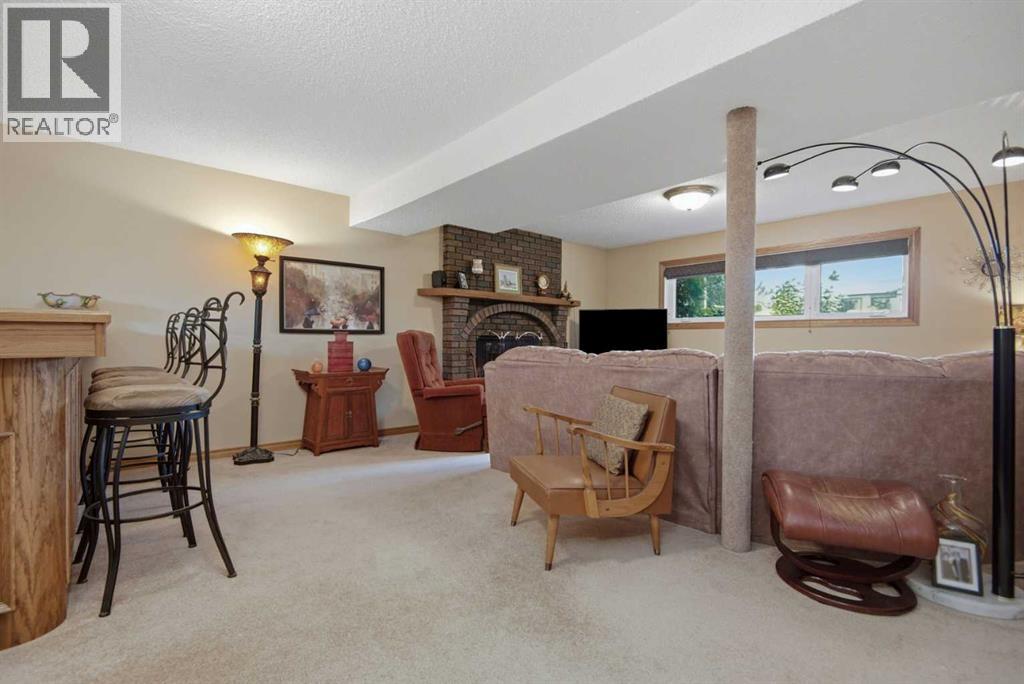 92 Mccullough Crescent, Red Deer, Alberta  T4R 1S7 - Photo 35 - A2324147