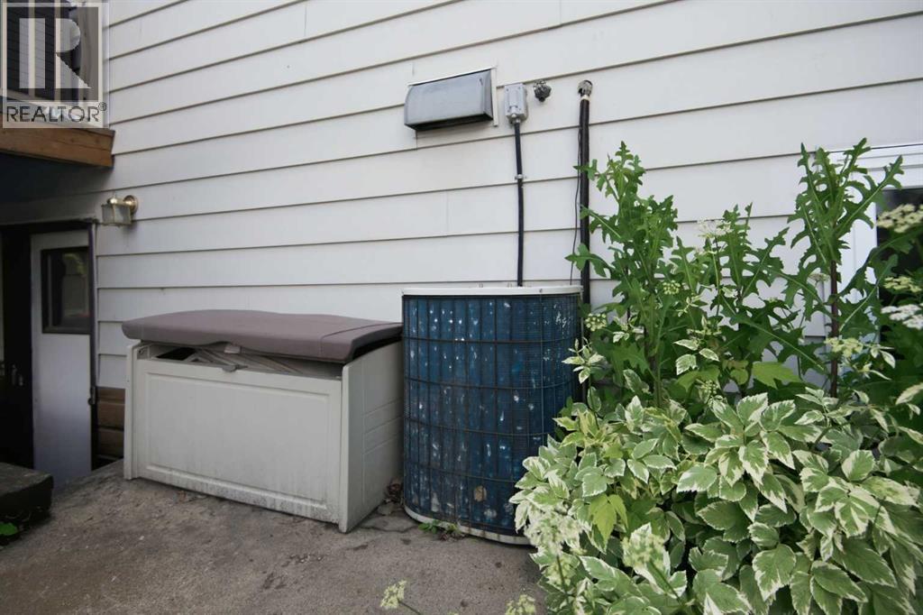 92 Mccullough Crescent, Red Deer, Alberta  T4R 1S7 - Photo 46 - A2324147