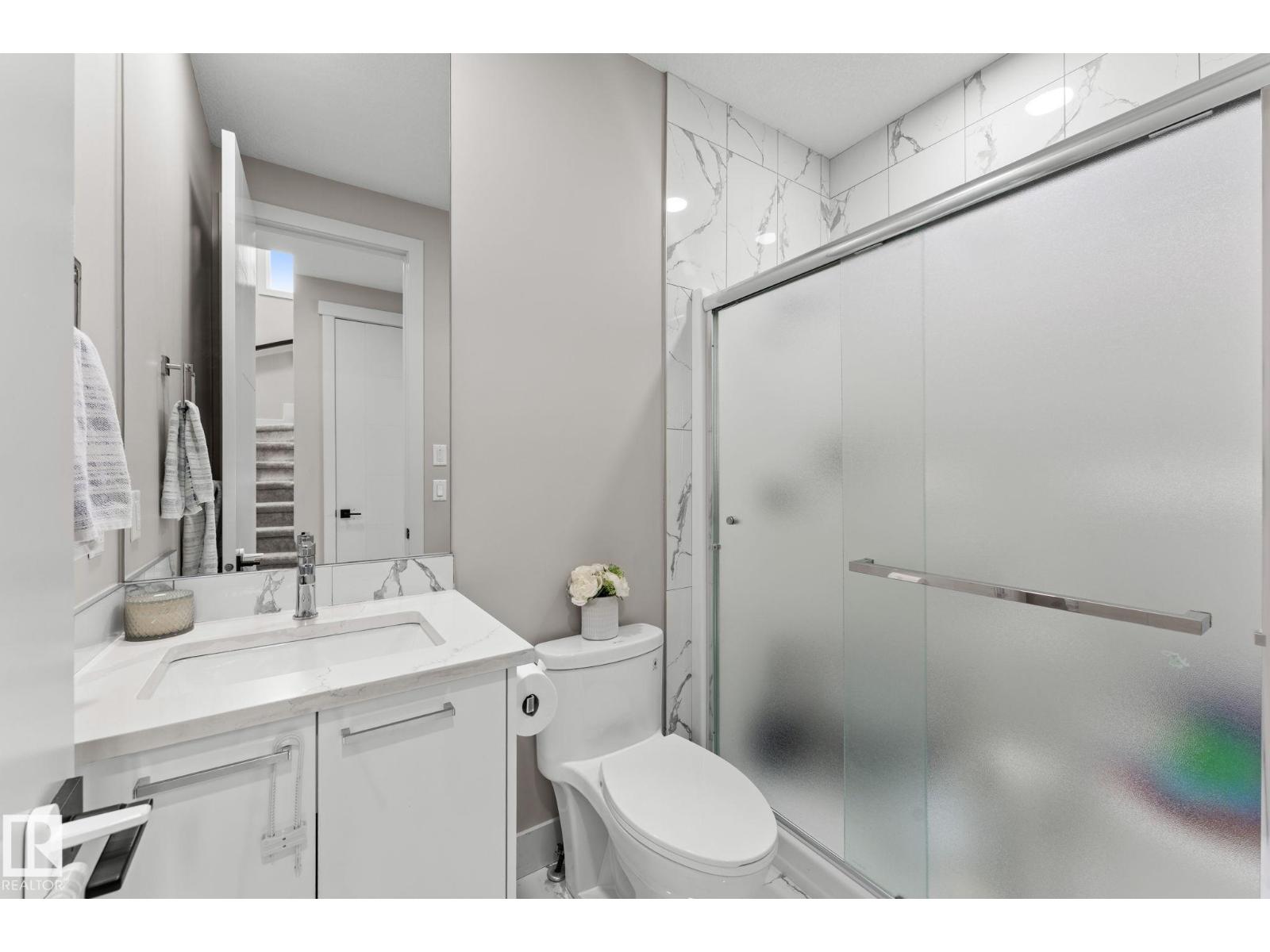 12383 176 Av Nw, Edmonton, Alberta  T5X 0L3 - Photo 7 - E4502081