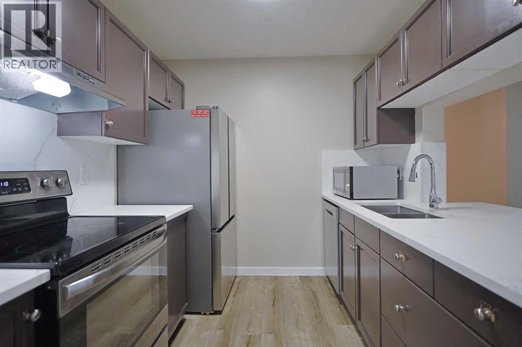 109, 2022 Canyon Meadows Drive SE, Calgary, Alberta T2J 7H1 - Photo 2 - A2325680