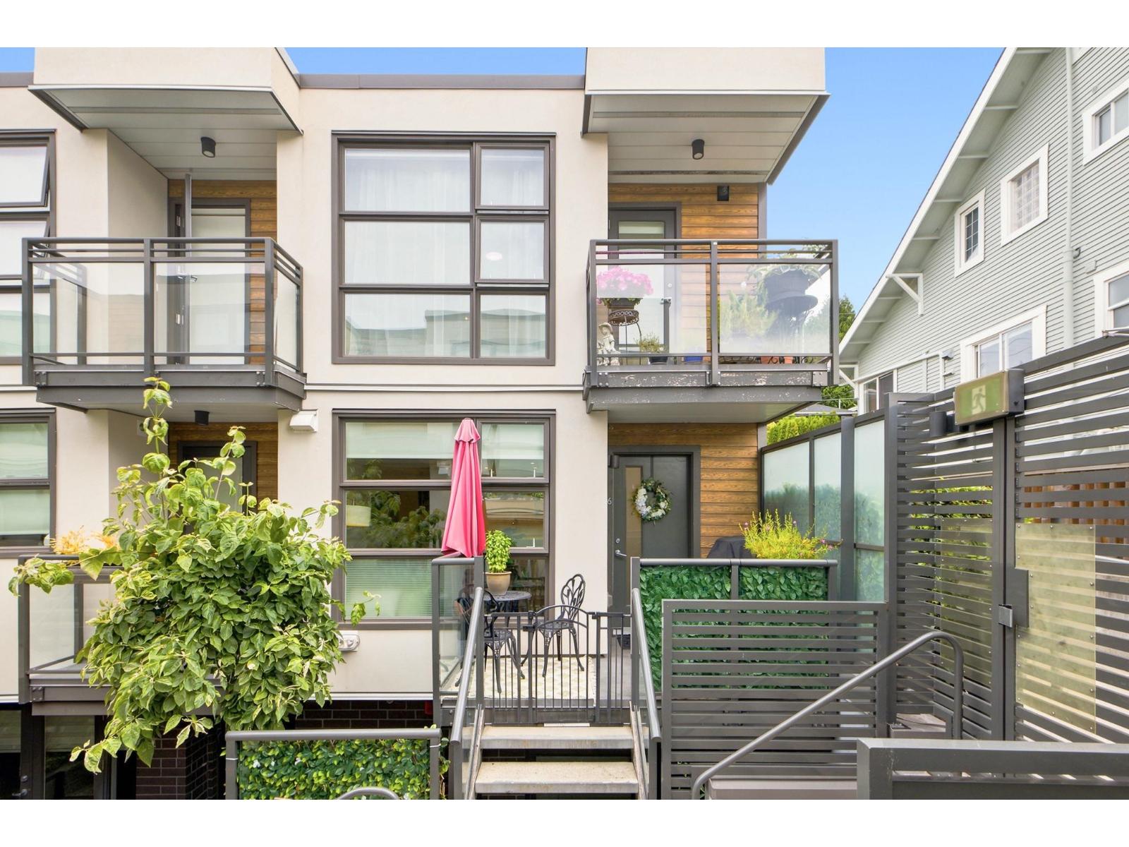6 14820 BUENA VISTA AVENUE, White Rock, British Columbia