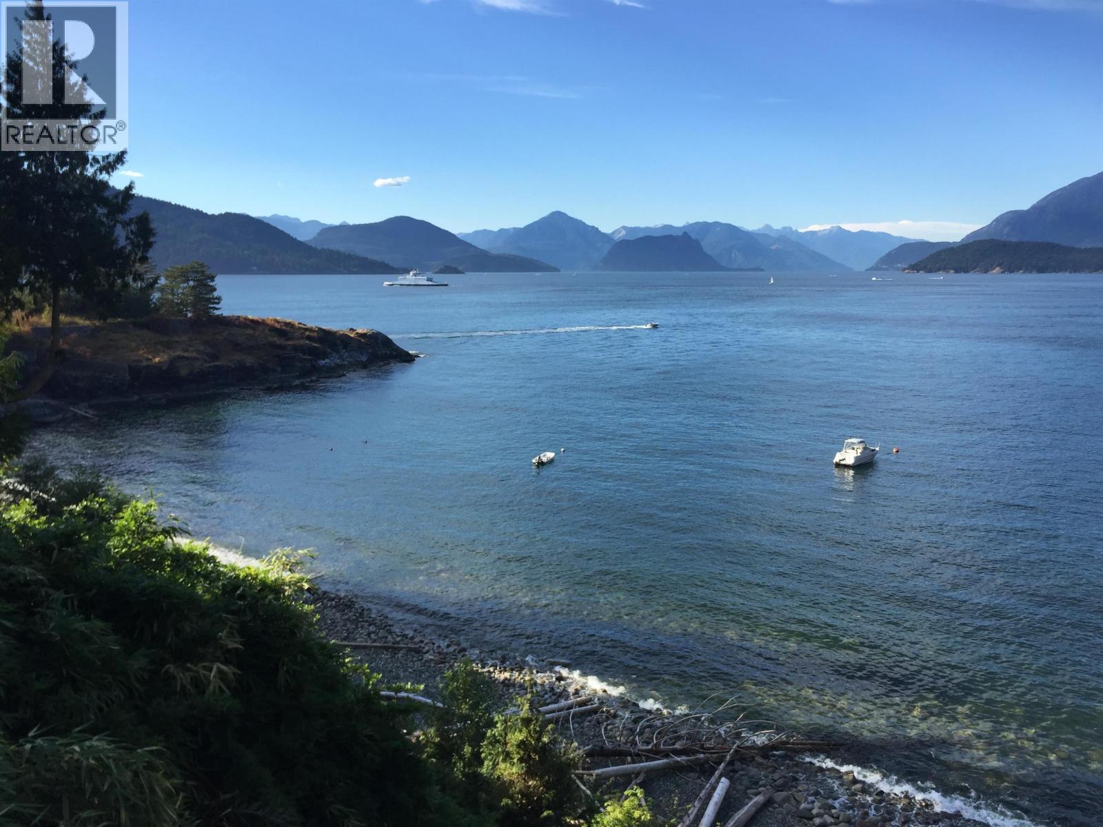 7145 Cliff Road, West Vancouver, British Columbia  V7W 2L3 - Photo 1 - R3152433