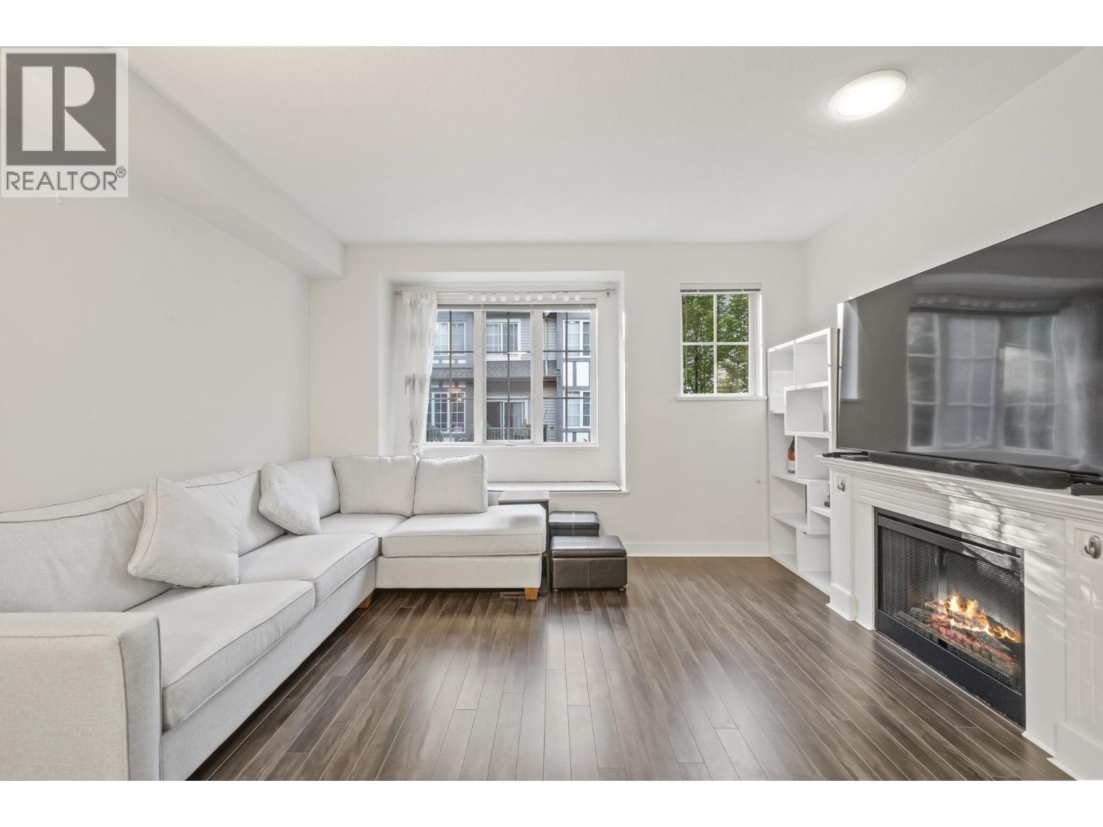 30 8533 Cumberland Place, Burnaby, British Columbia  V3N 5C1 - Photo 4 - R3152534