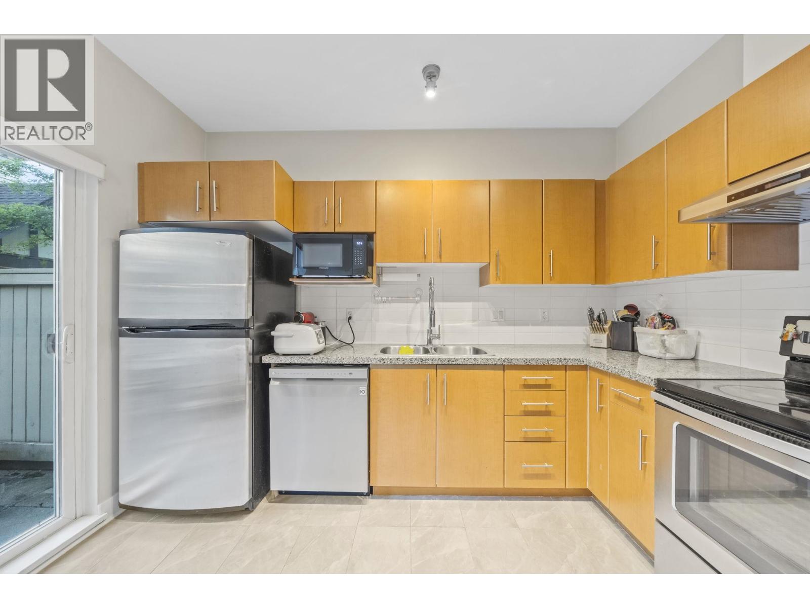 30 8533 Cumberland Place, Burnaby, British Columbia  V3N 5C1 - Photo 9 - R3152534