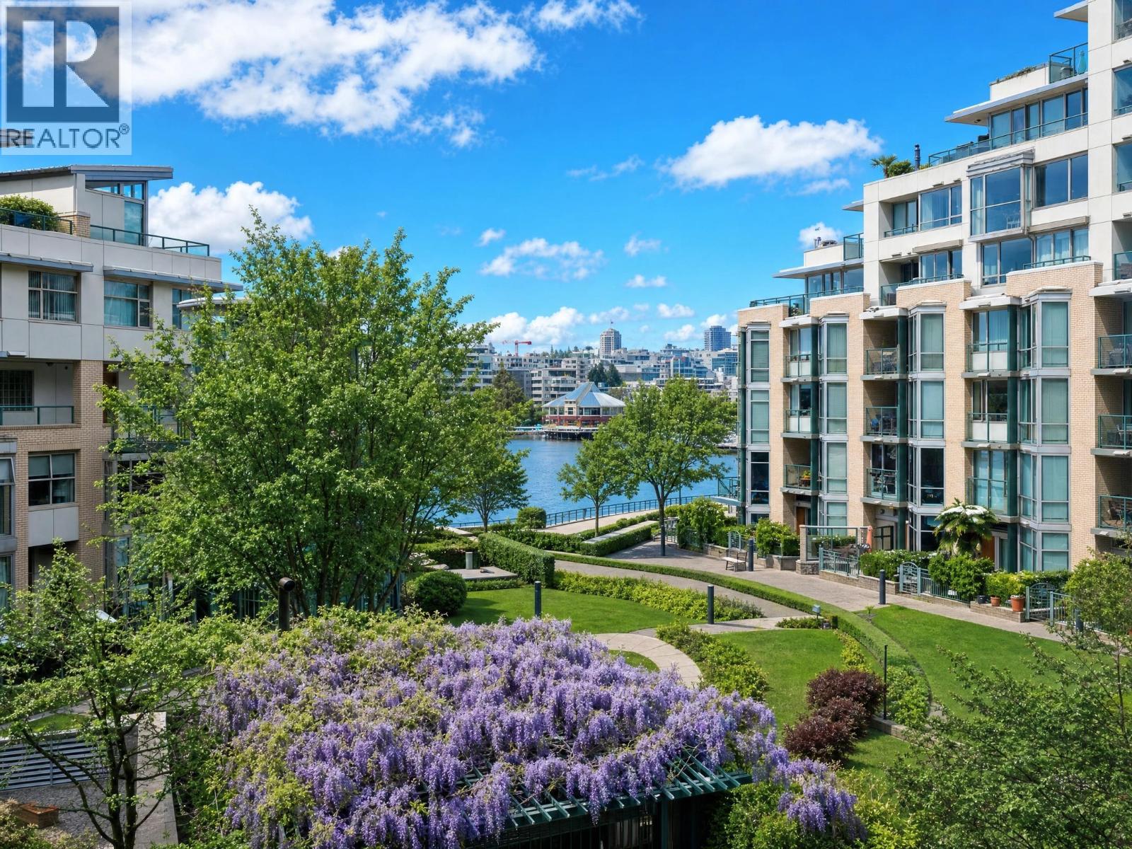 302 1228 Marinaside Crescent, Vancouver, British Columbia V6Z 2W4 - Photo 4 - R3152552