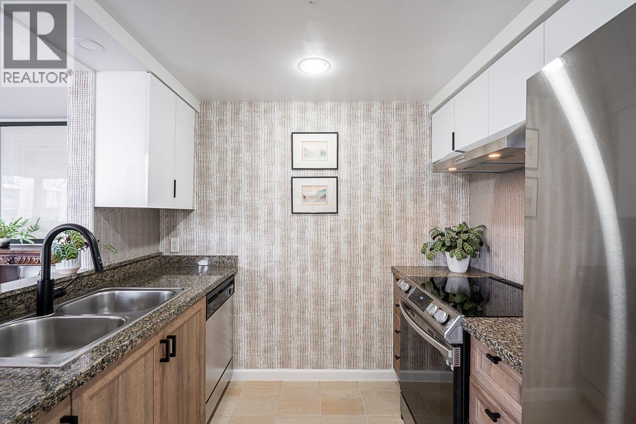 302 1228 Marinaside Crescent, Vancouver, British Columbia V6Z 2W4 - Photo 8 - R3152552