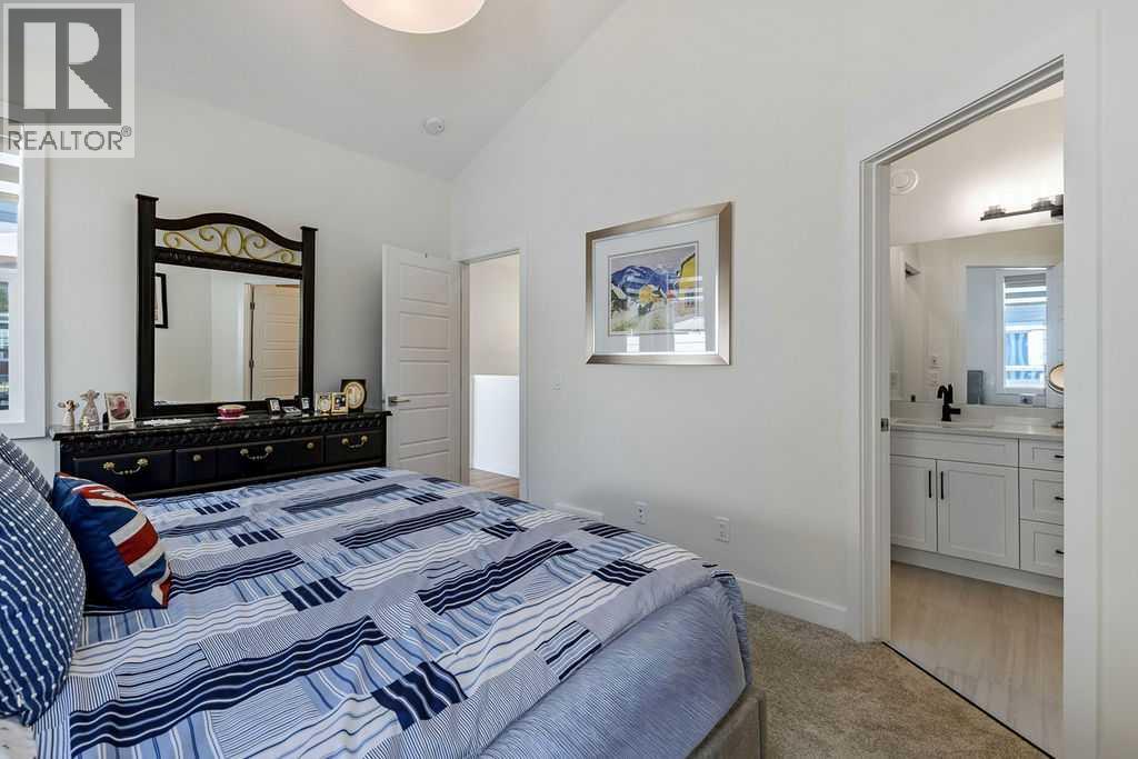 50 Drake Landing Square, Okotoks, Alberta  T1S 0R4 - Photo 17 - A2334644