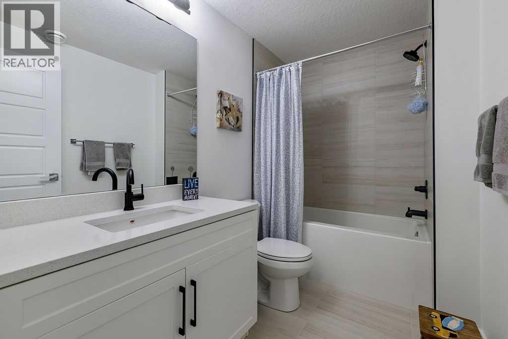 50 Drake Landing Square, Okotoks, Alberta  T1S 0R4 - Photo 30 - A2334644