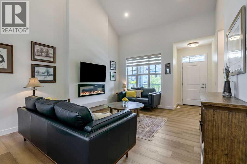 50 Drake Landing Square, Okotoks, Alberta  T1S 0R4 - Photo 7 - A2334644