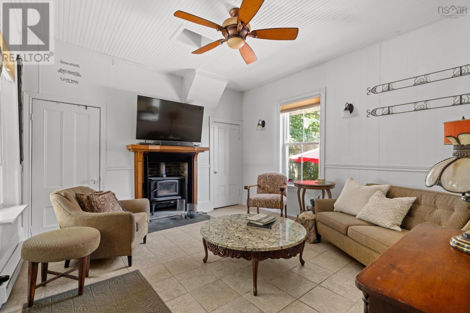 51 Fox Street, Lunenburg, Nova Scotia  B0J 2C0 - Photo 17 - 202618261